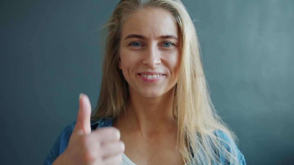 thumbs up